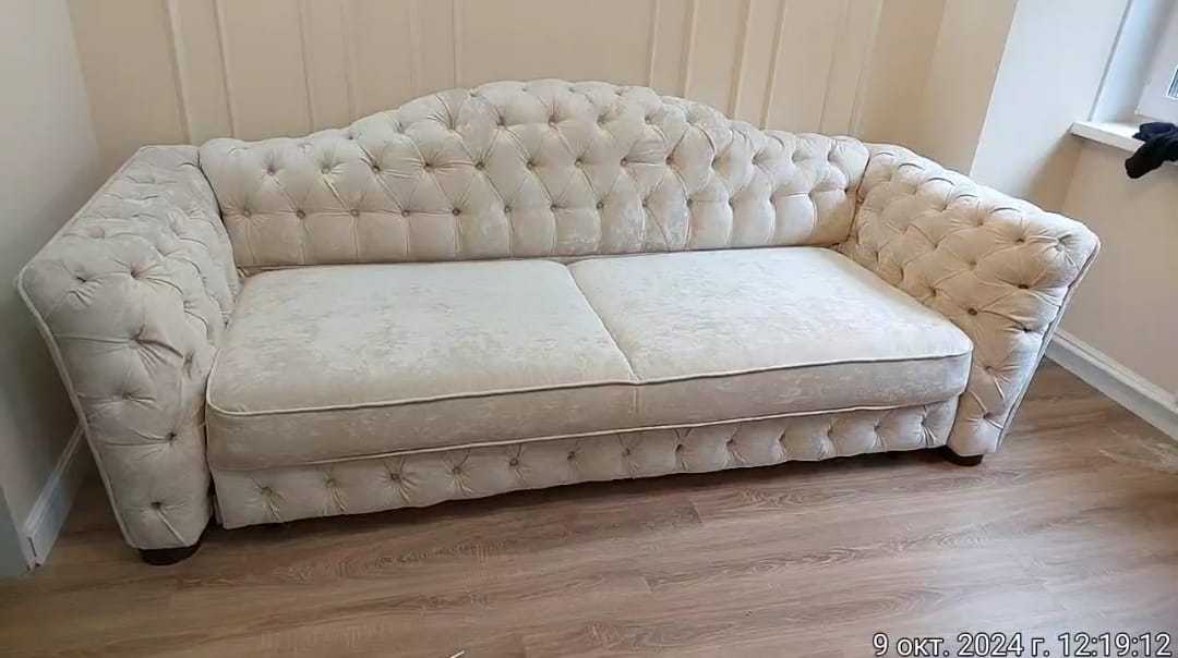 Обивка дивана. Александровск