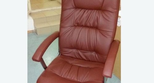 Обтяжка офисного кресла. Александровск